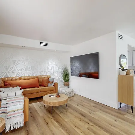 Palm Canyon Villas B8 Permit #68424